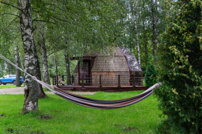 Еловый уголок